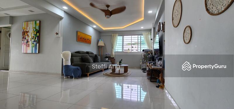 HDB Flat for Sale: D04, 090039