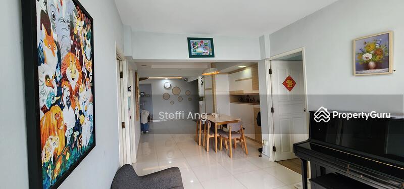 HDB Flat for Sale: D04, 090039