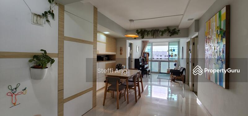 HDB Flat for Sale: D04, 090039