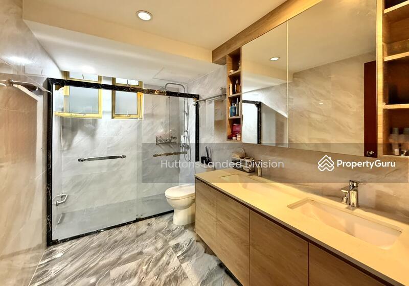 Affordable Renovated 3 Storey 5+1 Room Terrace @ Kovan