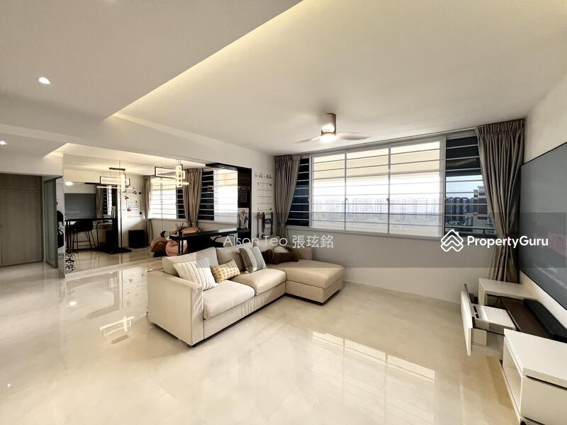 Prop-GPT: HDB Flat: D19  410 Serangoon Central