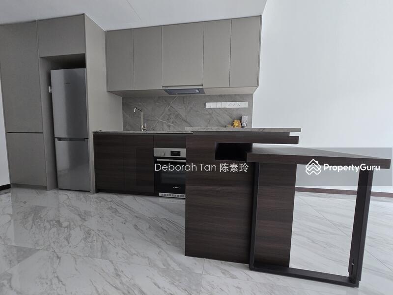 Prop-GPT: Condominium: D18 Pasir Ris Pasir Ris 8