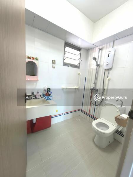 HDB Flat for Sale, 32 Margaret Drive, SGD 998,000 | 99-year lease