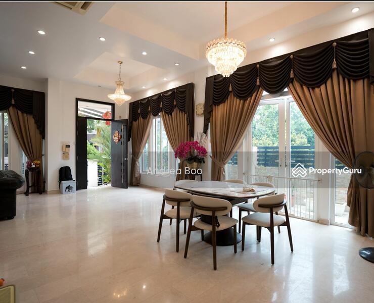 New! NS facing Semi D near MRT