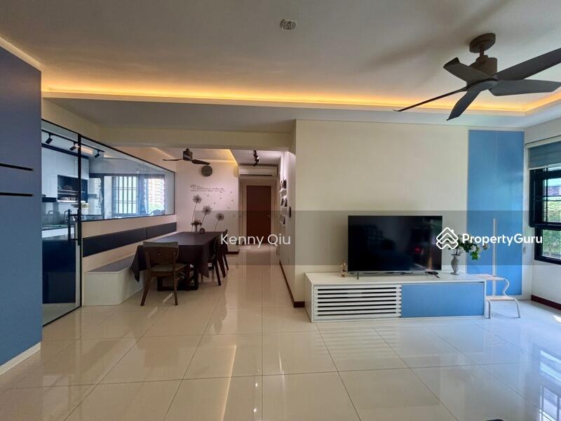 Prop-GPT: HDB Flat: D18  601A Tampines Avenue 9