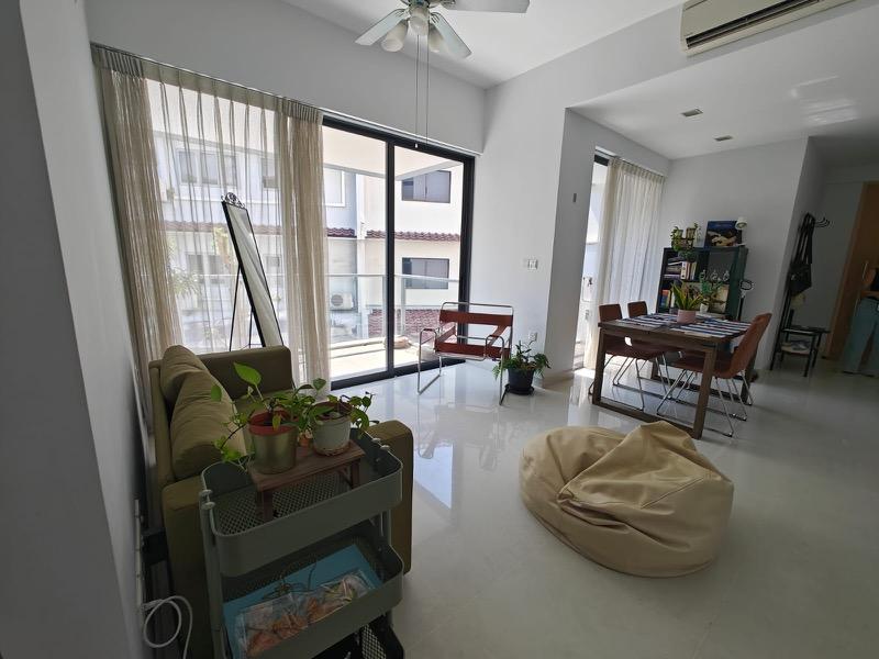 D'Castilia Condominium For Sale, $980,000, 1 Bed 1 Bath 624 sqft $1,571.00 psf