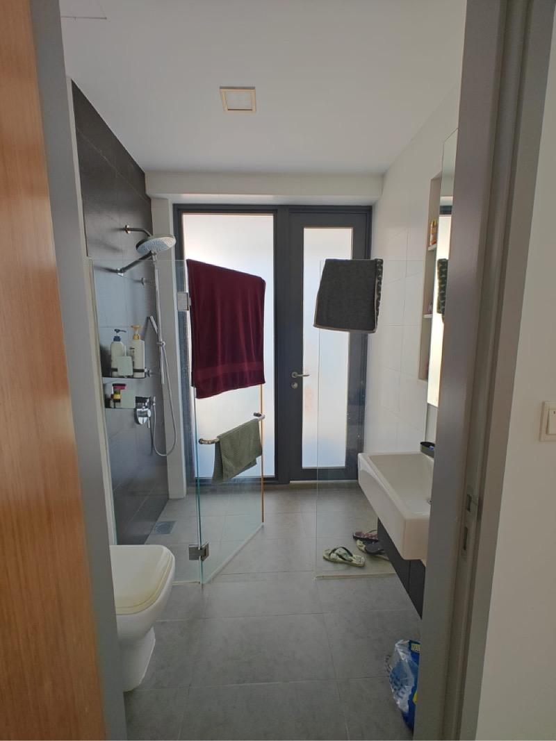 D'Castilia Condominium For Sale, $980,000, 1 Bed 1 Bath 624 sqft $1,571.00 psf