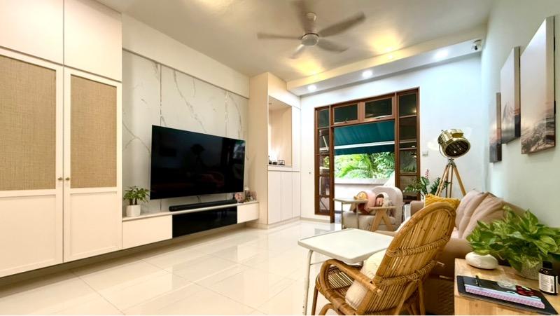 Prop-GPT: Condominium: D21  High Oak Condo