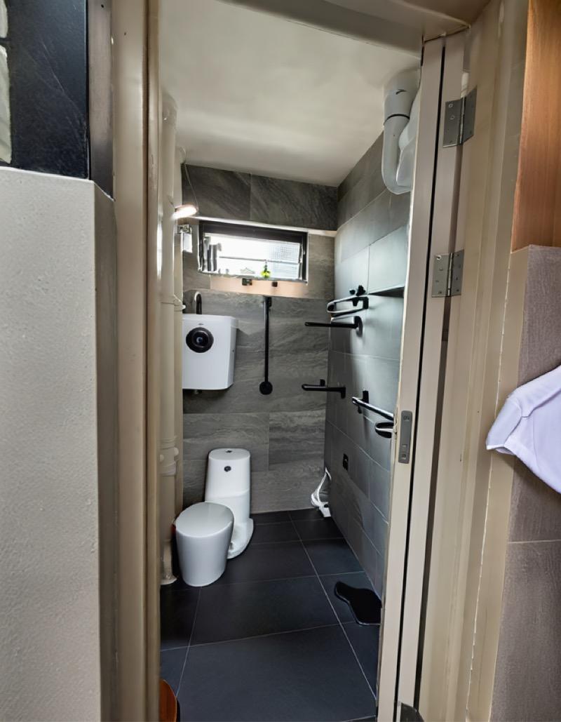 HDB Apartment for Sale, 20 Chai Chee Road HDB Apartment For Sale, $400,000, 3 Bed 1 Bath 678 sqft $590.00 psf, SGD 400,000 | 99-year Leasehold