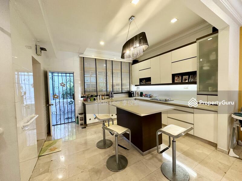 2 Storey Semi-D near Kembangan MRT