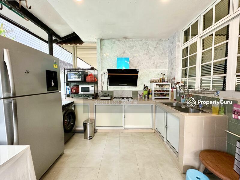 2 Storey Semi-D near Kembangan MRT