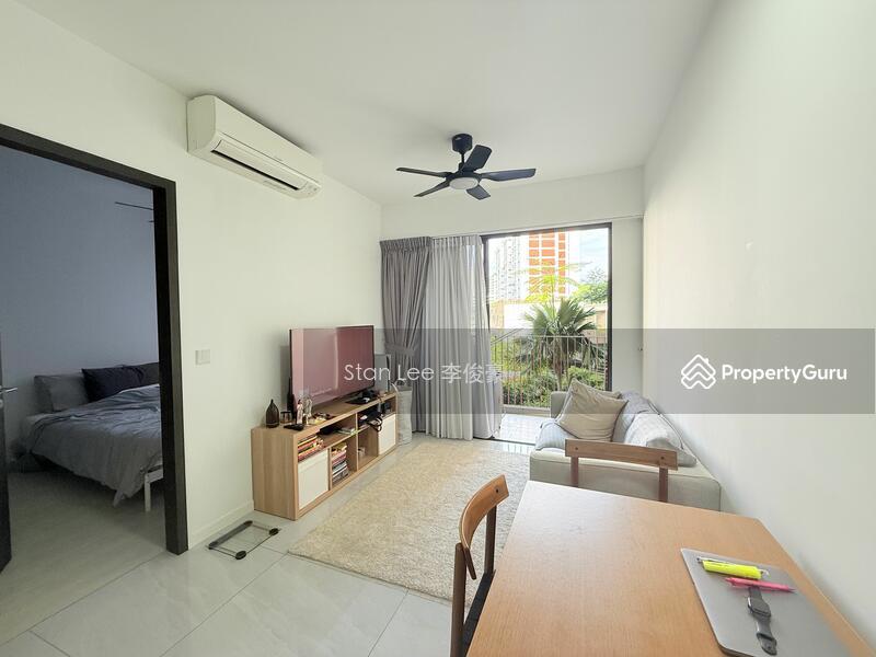 Prop-GPT: Condominium: D19  Riverfront Residences
