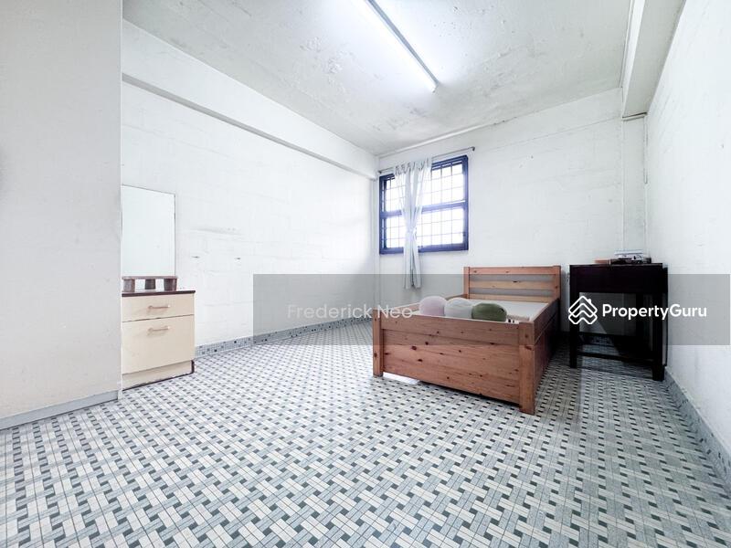 HDB Flat for Sale, 83 Commonwealth Close, SGD 350,000 | 99-year lease