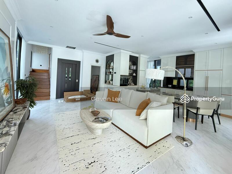 Prop-GPT: Semi-Detached: D17  ?Eminence Landed? D17 COASTA VILLAS Brand New 3.5 Sty Semi-D @ Jalan Loyang / Seaside Landed