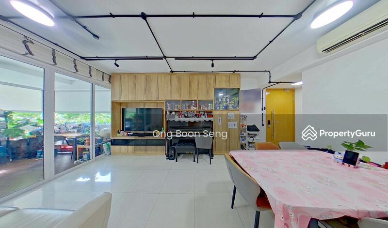 Prop-GPT: Condominium: D18  Waterview