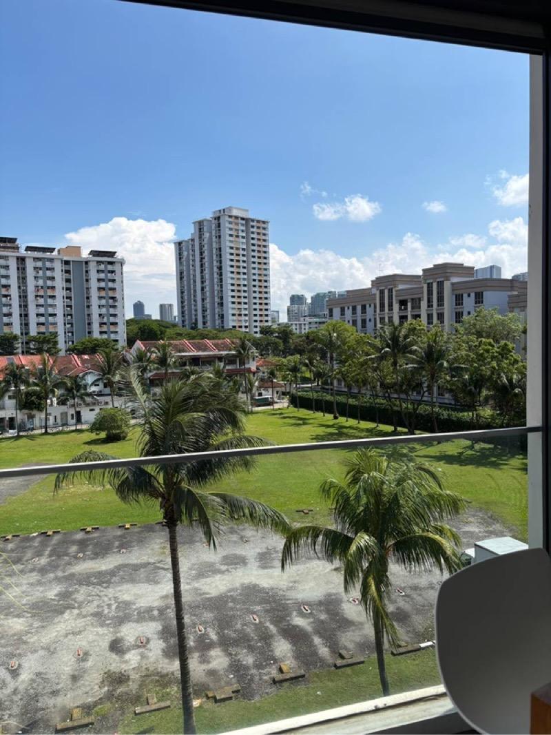 Suites 123 Apartment For Sale, $999,000, 2 Bed 1 Bath 581 sqft $1,719.00 psf