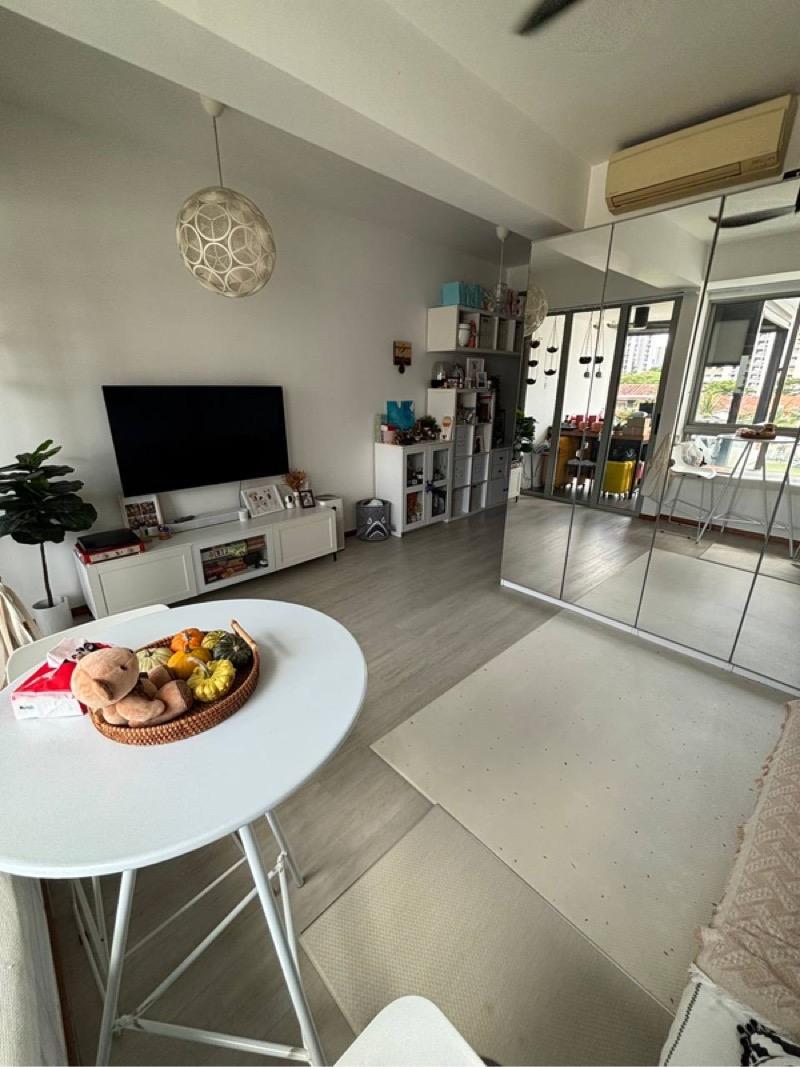 Suites 123 Apartment For Sale, $999,000, 2 Bed 1 Bath 581 sqft $1,719.00 psf