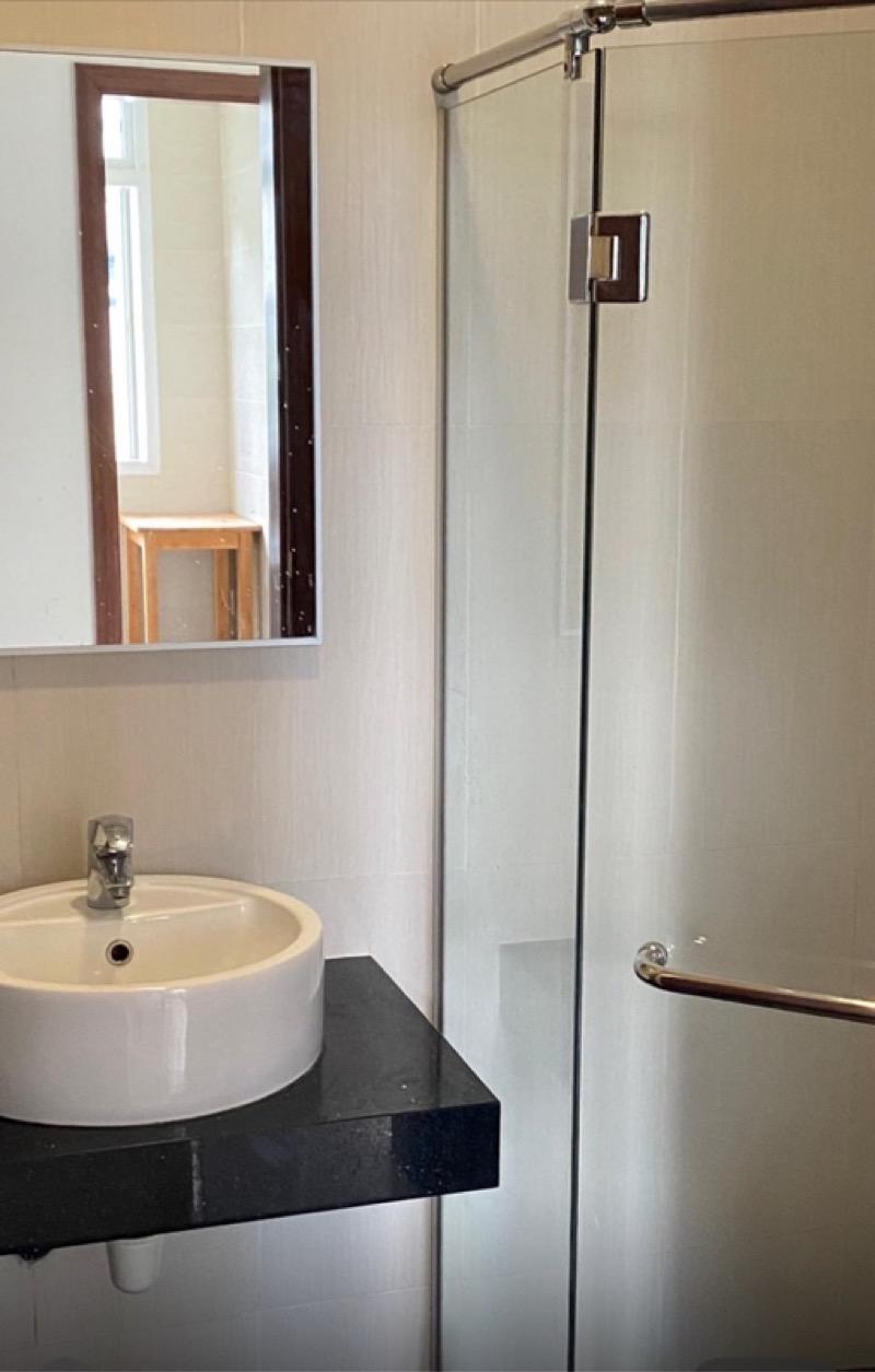 Heritage East Apartment For Sale, $1,200,000, 2 Bed 1 Bath 678 sqft $1,770.00 psf