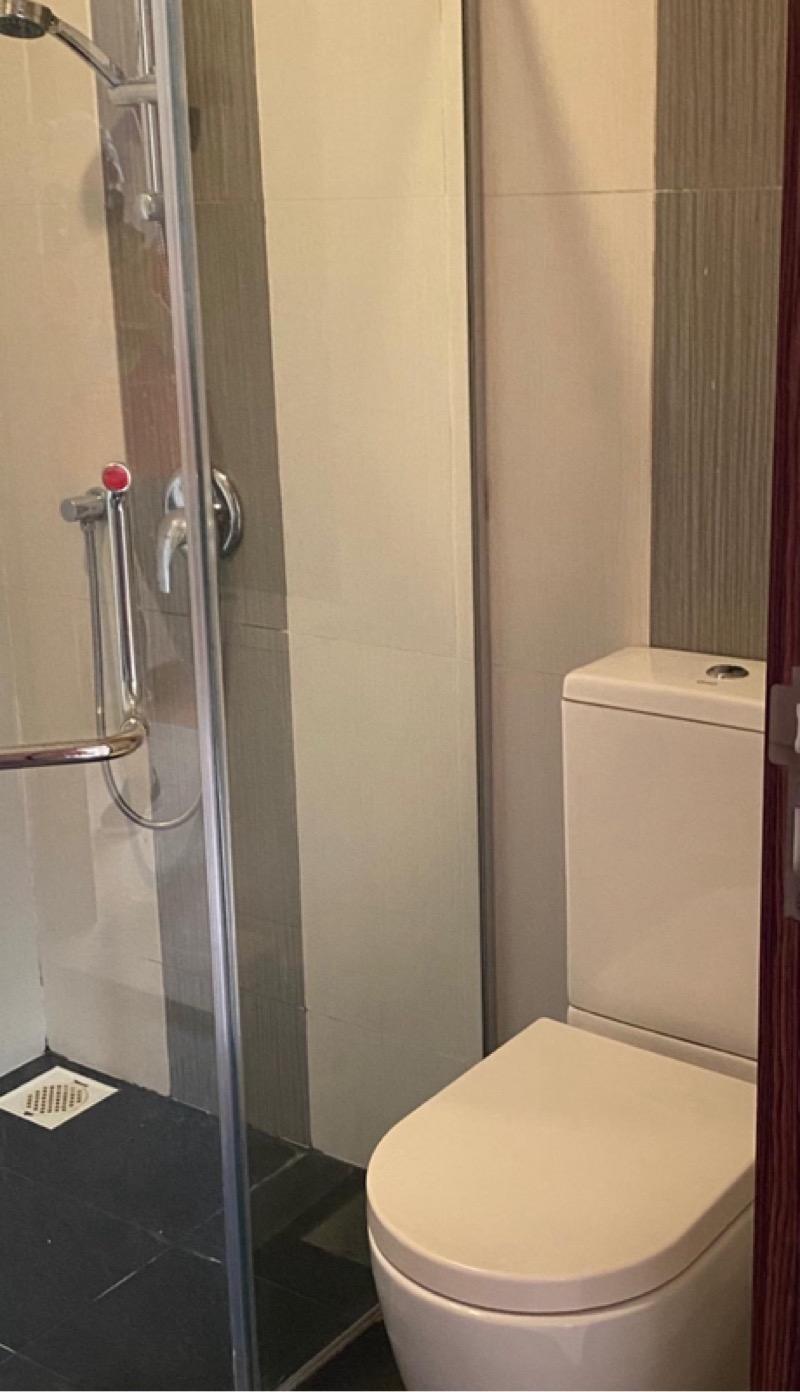 Heritage East Apartment For Sale, $1,200,000, 2 Bed 1 Bath 678 sqft $1,770.00 psf