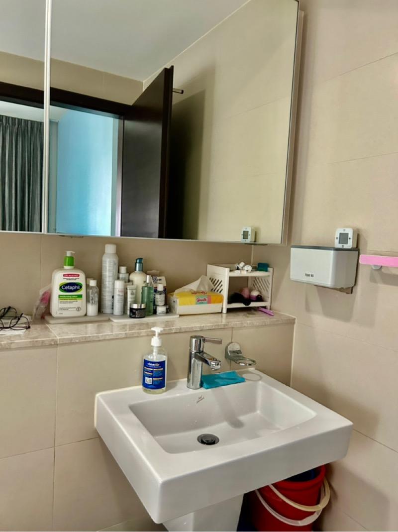 Livia Condominium For Sale, $1,280,000, 2 Bed 2 Bath 915 sqft $1,399.00 psf