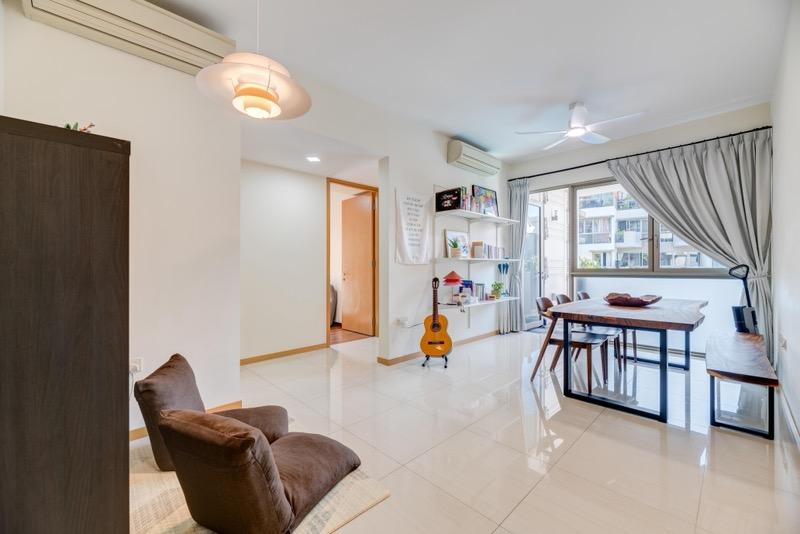 Prop-GPT: Condominium: D19  TERRASSE