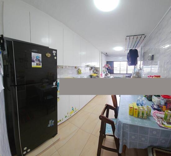 HDB Apartment for Sale, 217 Bukit Batok Street 21 HDB Apartment For Sale, $428,000, 2 Bed 2 Bath 721 sqft $594.00 psf, SGD 428,000 | 99-year Leasehold