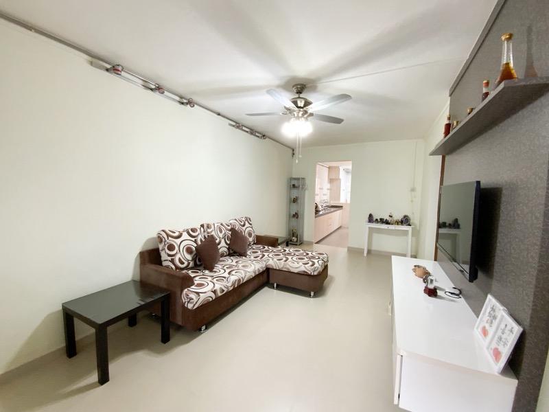 HDB Apartment for Sale, 368 Bukit Batok Street 31 HDB Apartment For Sale, $420,000, 2 Bed 2 Bath 731 sqft $575.00 psf, SGD 420,000 | 99-year Leasehold