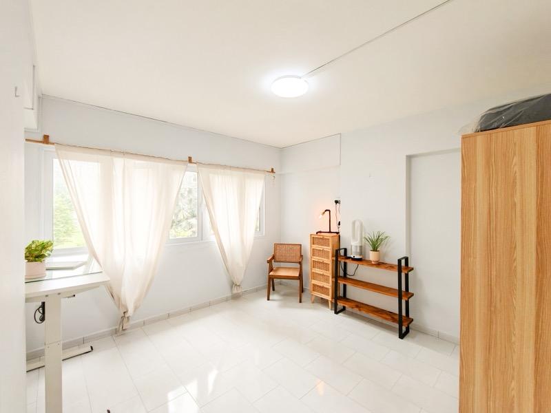 HDB Apartment for Sale, 403 Serangoon Avenue 1 HDB Apartment For Sale, $838,000, 3 Bed 2 Bath 1,130 sqft $742.00 psf, SGD 838,000 | 99-year Leasehold