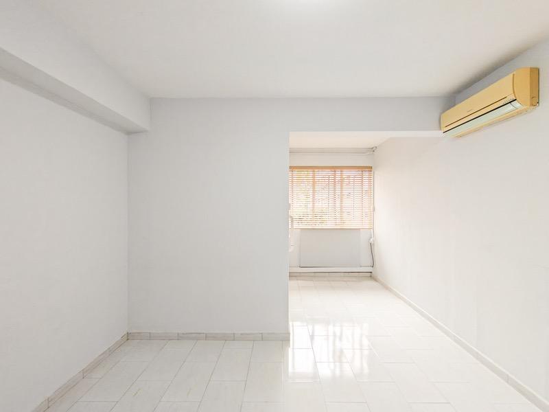 HDB Apartment for Sale, 403 Serangoon Avenue 1 HDB Apartment For Sale, $838,000, 3 Bed 2 Bath 1,130 sqft $742.00 psf, SGD 838,000 | 99-year Leasehold