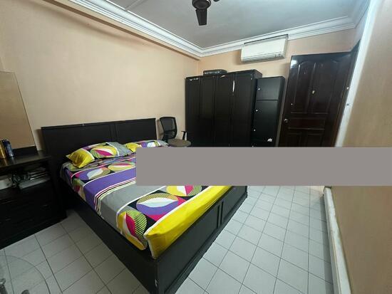 HDB Apartment for Sale, 226 Tampines Street 23 HDB Apartment For Sale, $510,000, 2 Bed 2 Bath 785 sqft $650.00 psf, SGD 510,000 | 99-year Leasehold