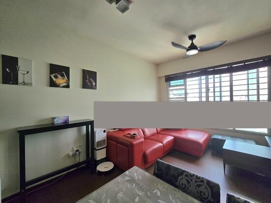 92A Telok Blangah Street 31 HDB Apartment For Sale, $800,000, 2 Bed 2 Bath 732 sqft $1,093.00 psf