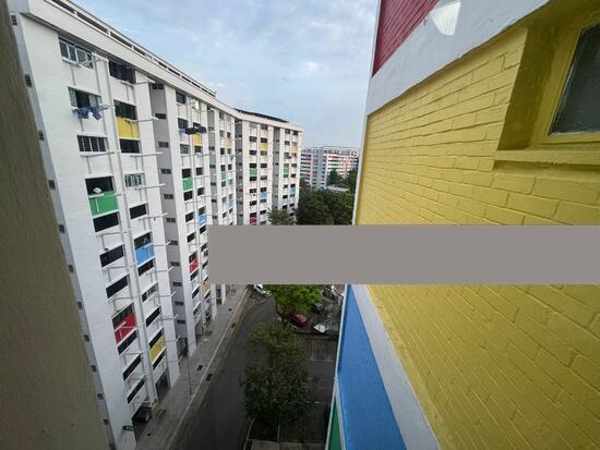 HDB Apartment for Sale, 735 Yishun Street 72 HDB Apartment For Sale, $590,000, 3 Bed 2 Bath 1,001 sqft $589.00 psf, SGD 590,000 | 99-year Leasehold