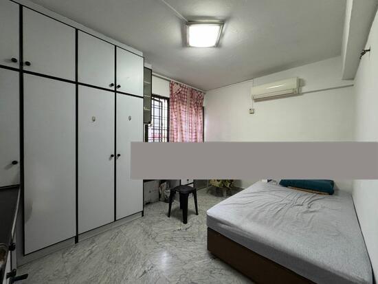 HDB Apartment for Sale, 735 Yishun Street 72 HDB Apartment For Sale, $590,000, 3 Bed 2 Bath 1,001 sqft $589.00 psf, SGD 590,000 | 99-year Leasehold