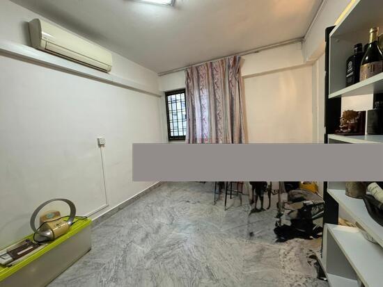 HDB Apartment for Sale, 735 Yishun Street 72 HDB Apartment For Sale, $590,000, 3 Bed 2 Bath 1,001 sqft $589.00 psf, SGD 590,000 | 99-year Leasehold