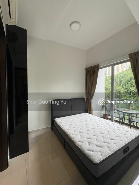 Apartment for Sale, Oxley Edge, SGD 900,000 | Freehold