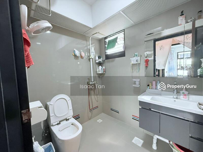 605D Tampines Street 61