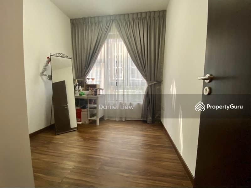 Executive Condominium for Sale: Yishun, D27, 768083