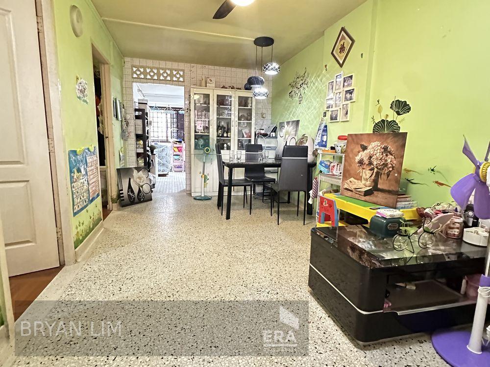 HDB - 2 room for Sale. 