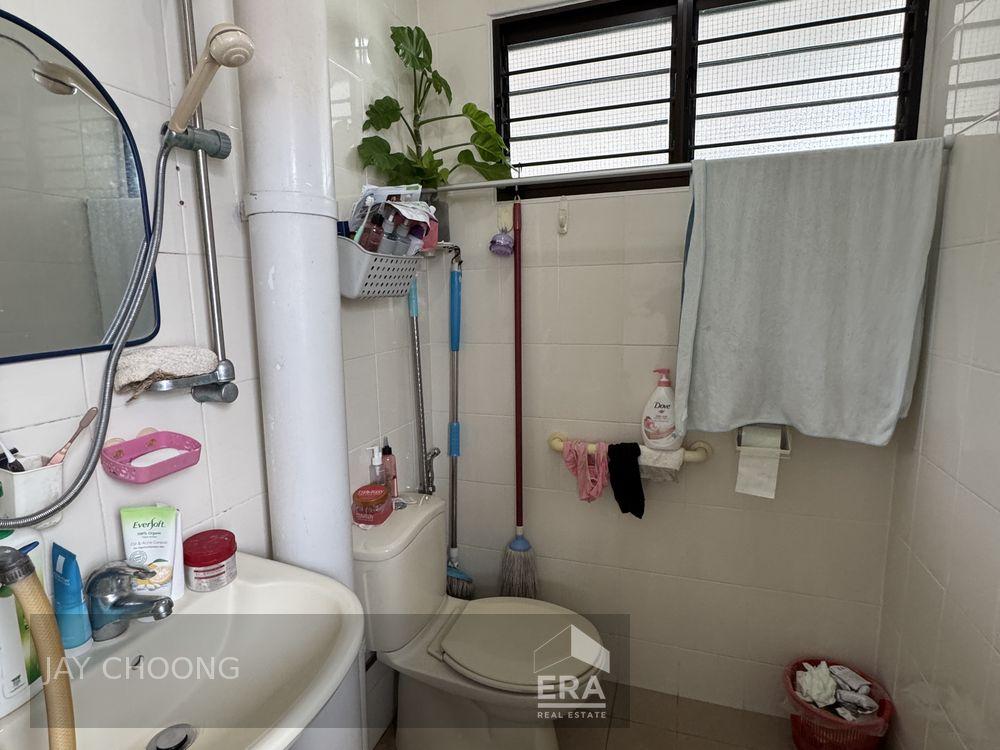 Prop-GPT: HDB - 2 room: D16 Bedok 420 Bedok North Street 1