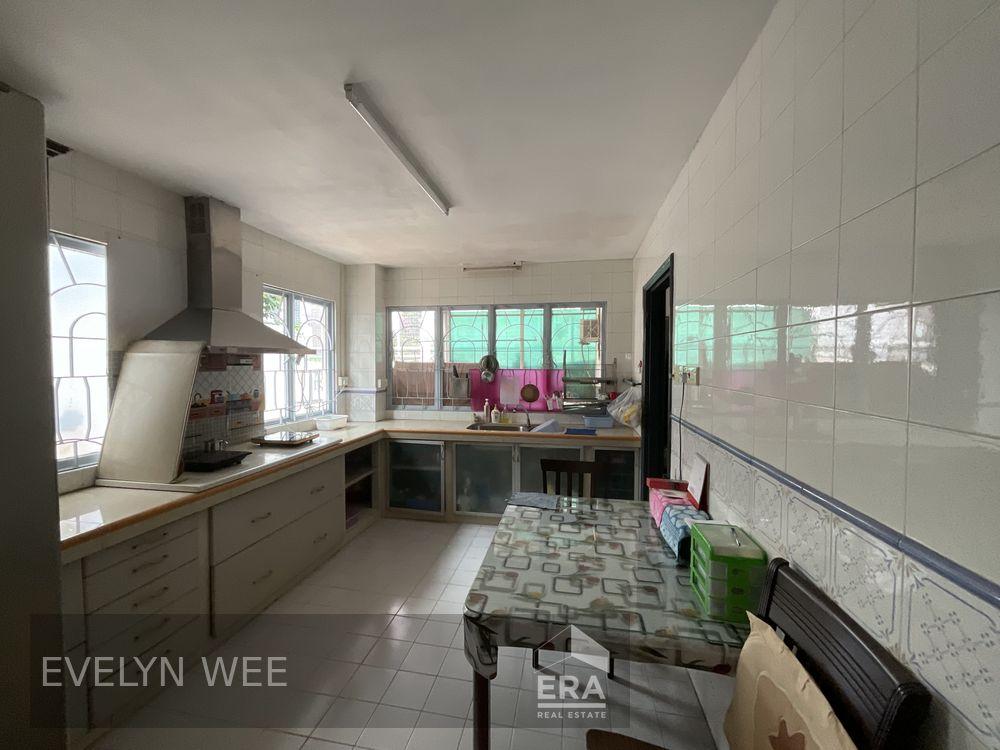 Terrace for Sale: Cashew Crescent, Bukit Panjang, D23, 679832