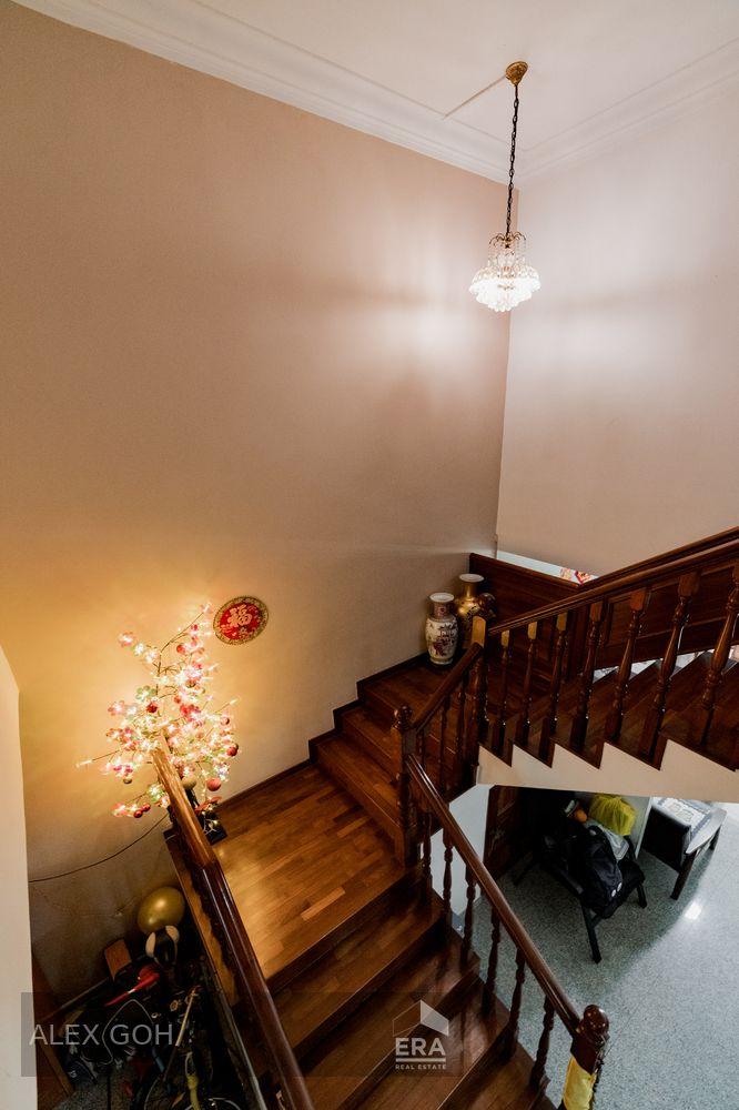 HDB - 4 room for Sale: Toh Guan Road, Jurong East, D22, 603285