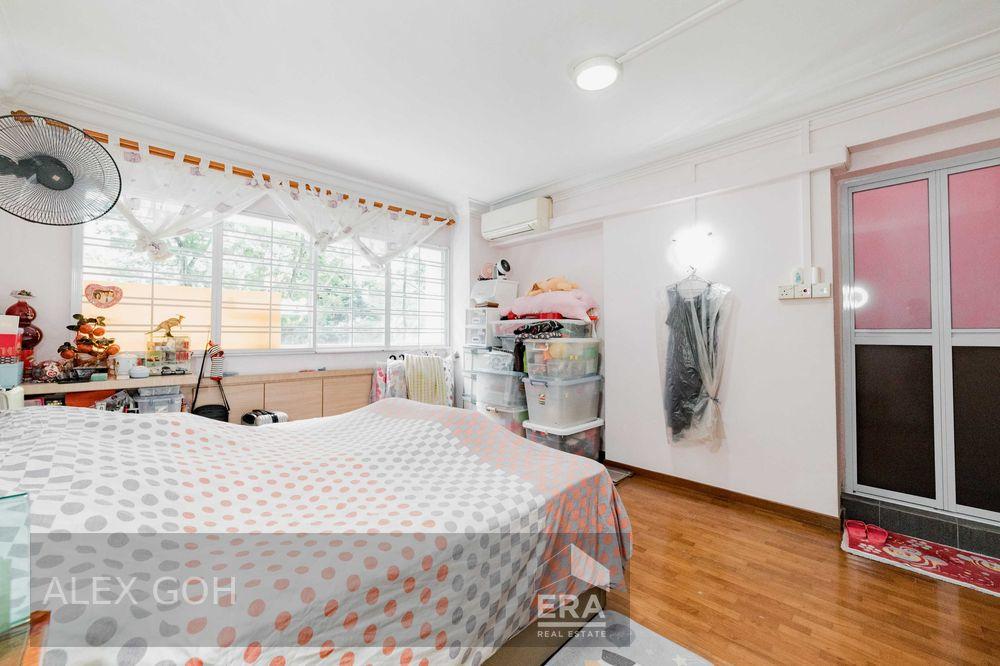 HDB - 4 room for Sale: Toh Guan Road, Jurong East, D22, 603285