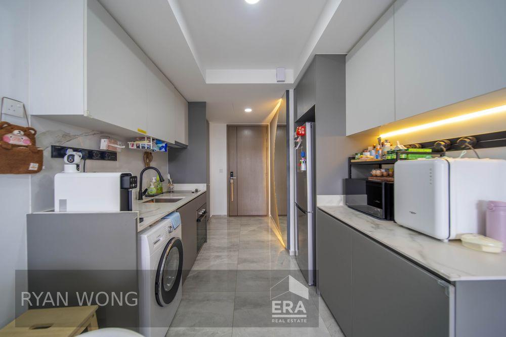 Condominium for Sale. 