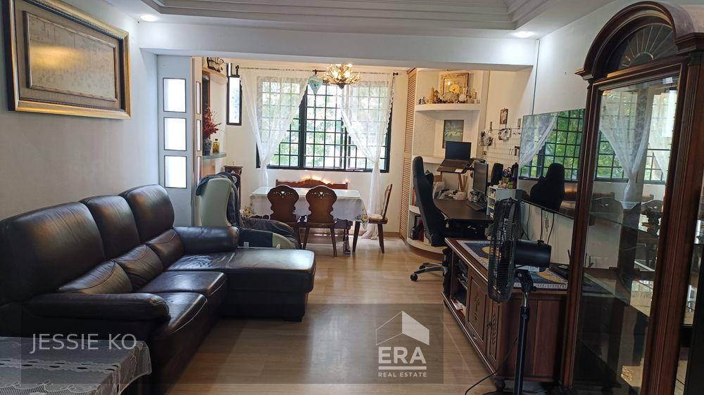 Prop-GPT: HDB - 4 room: D19 Serangoon 