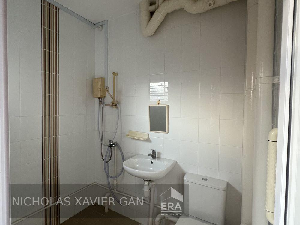 HDB - 2 room for Sale. 