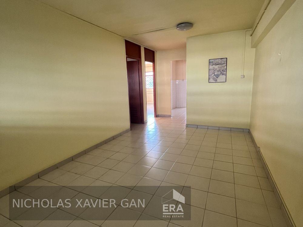 HDB - 2 room for Sale. 