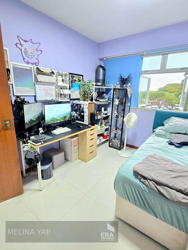 Prop-GPT: HDB - 3 room: D27 Yishun Saraca Breeze @ Yishun