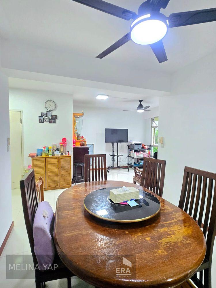 HDB - 3 room for Sale. 