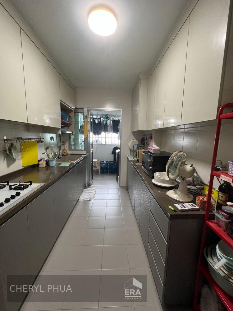 HDB - 3 room for Sale: Yishun Avenue 11, Yishun, D27, 762428