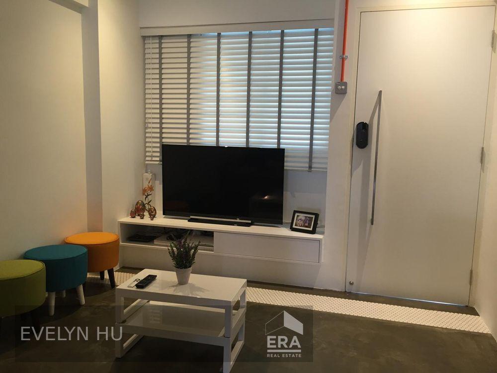 HDB - 2 room for Sale. 